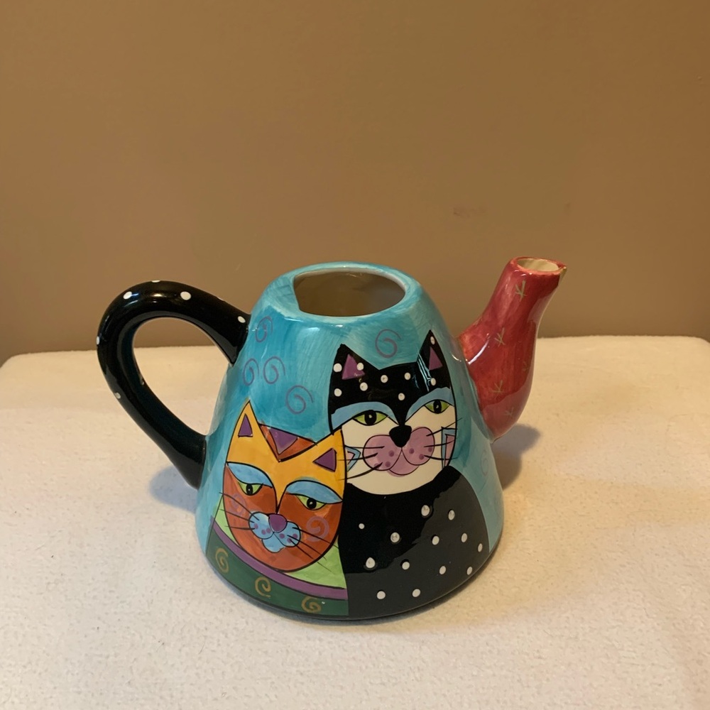 Milson and Louis Colorful Cat Design Teapot